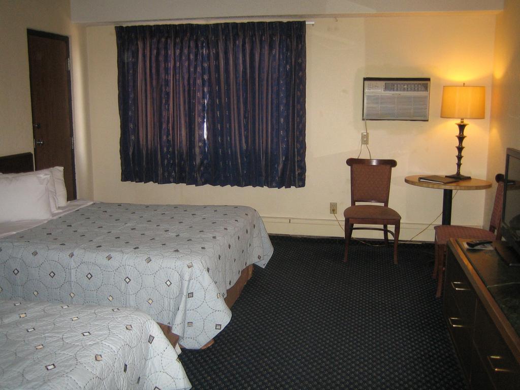 Knights Inn Litchfield Mn Exterior foto
