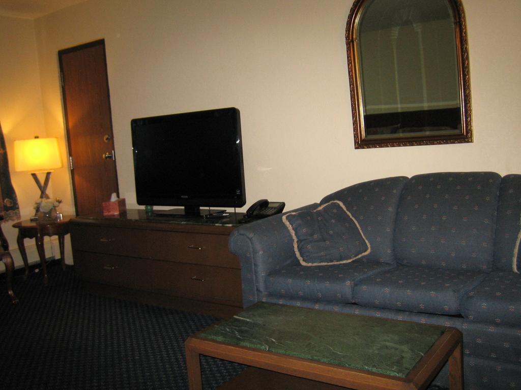 Knights Inn Litchfield Mn Exterior foto